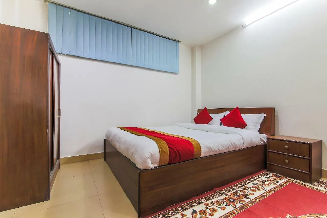 Oyo 358 Hotel Rose Star Kathmandu 2*,